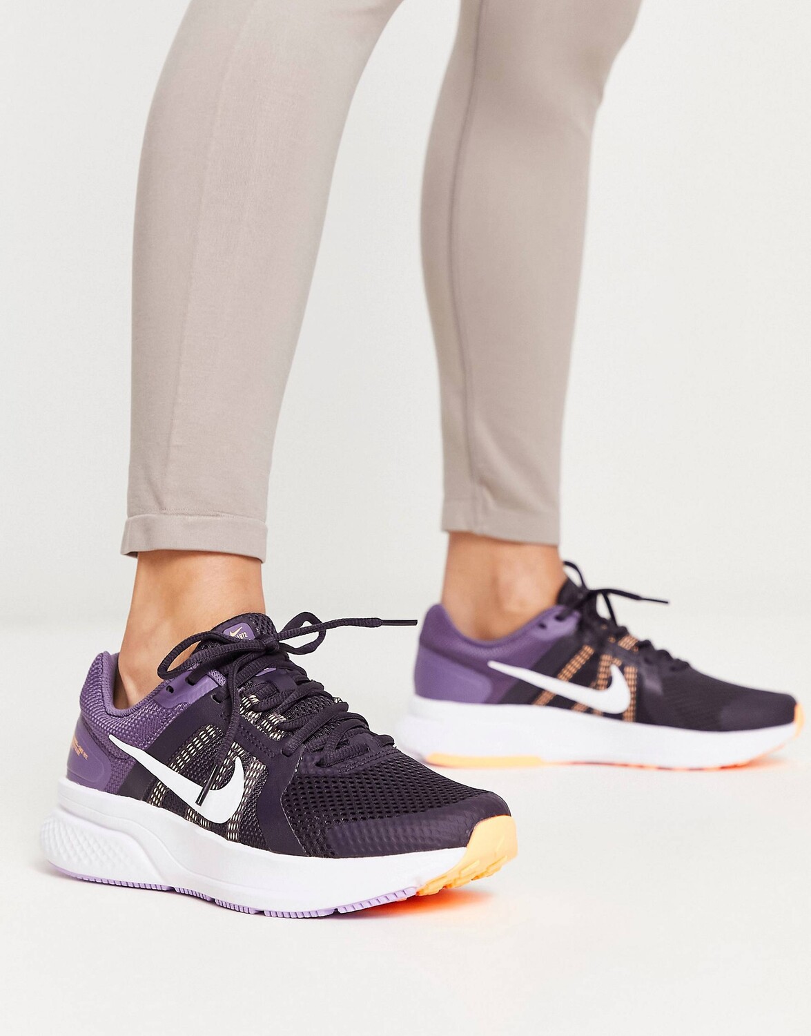 

Темно-сиреневые кроссовки Nike Running Swift 2