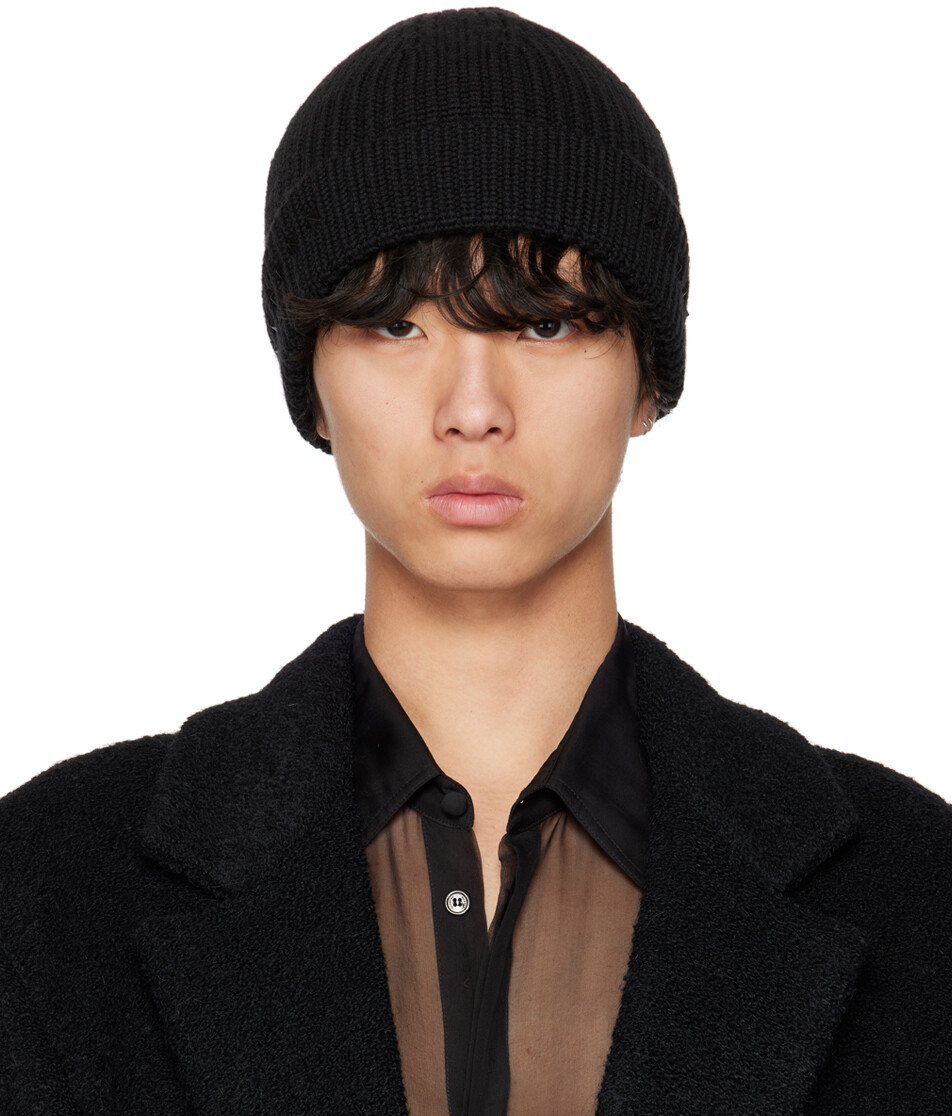 

Черная шапка Rockstud Valentino Garavani