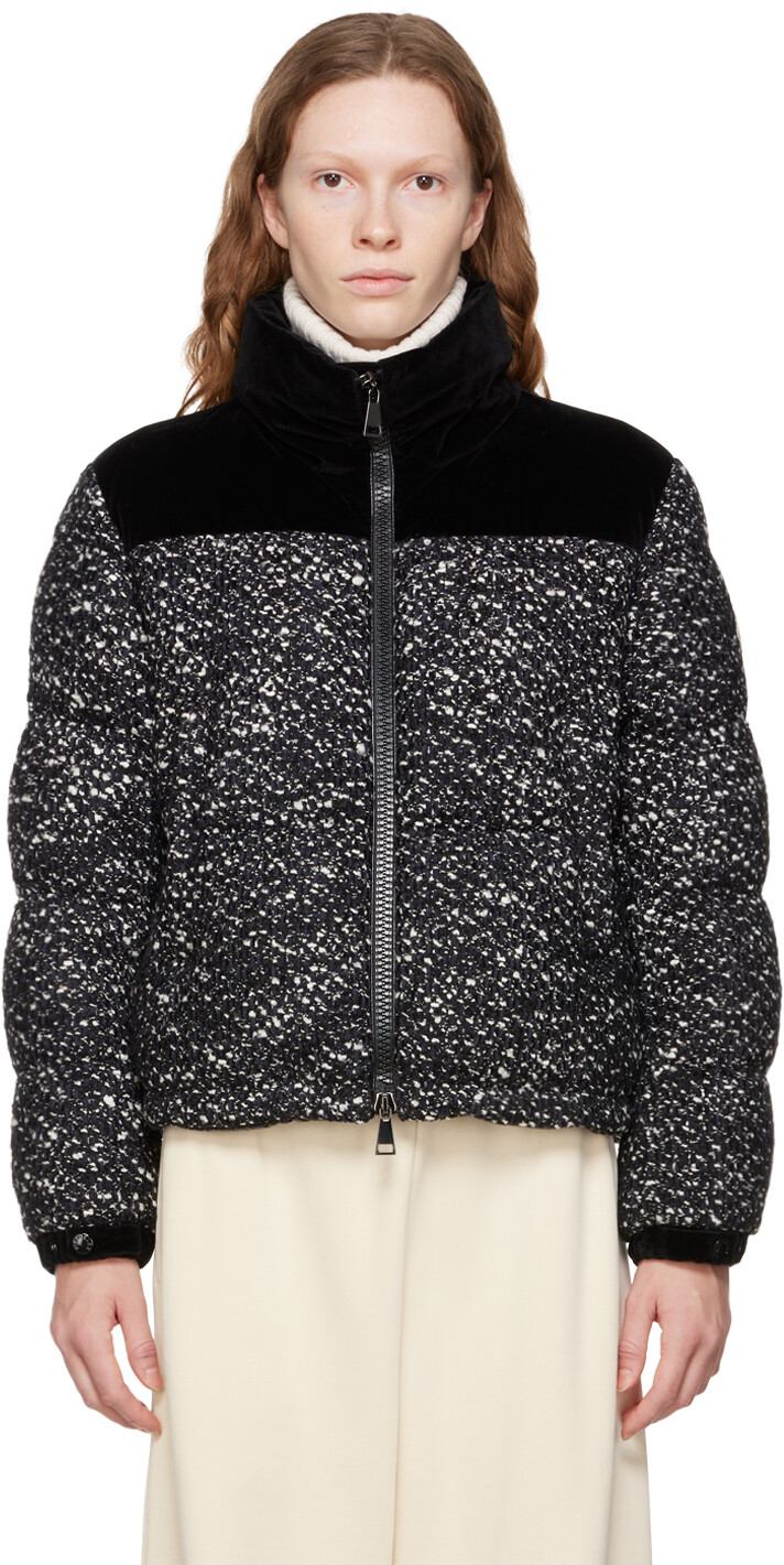

Черный пуховик Girotte Moncler