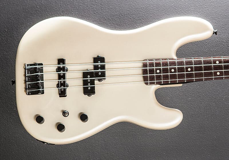 

Дафф Маккаган Precision Bass Fender Duff McKagan Precision Bass