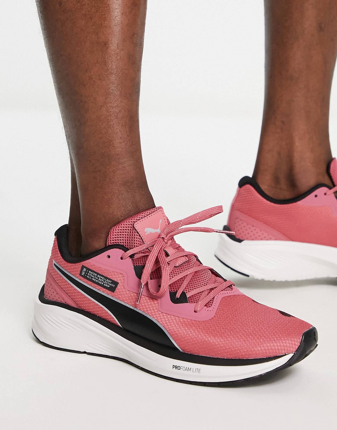 

Лиловые кроссовки Puma Running Aviator