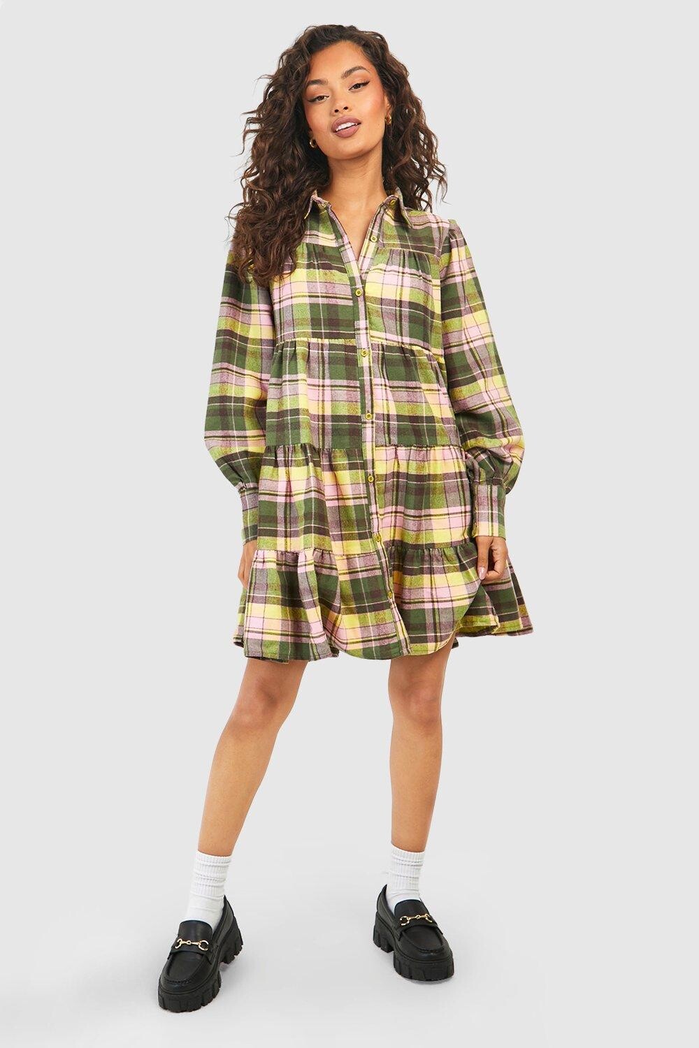 

Платье в клетчатую клетку Boohoo, зеленый