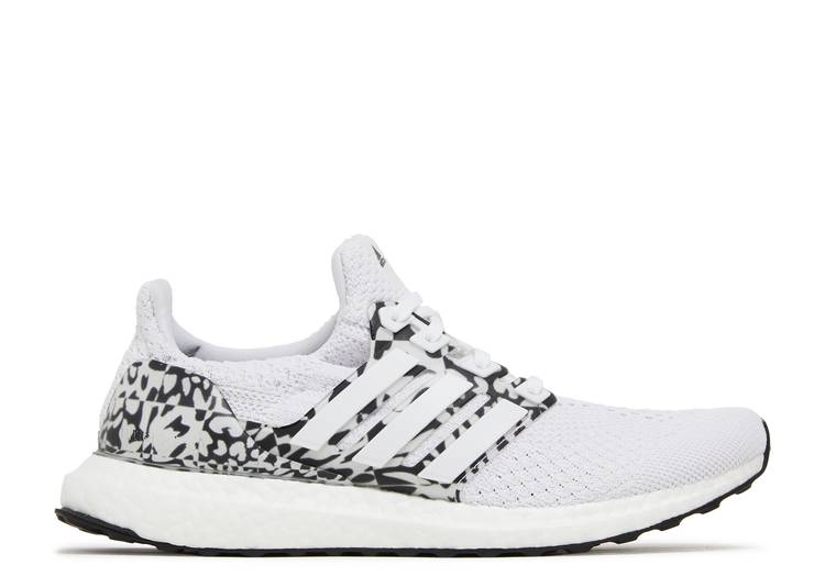 

Кроссовки Adidas WMNS ULTRABOOST 5.0 DNA 'MULTI PATTERN - WHITE', белый