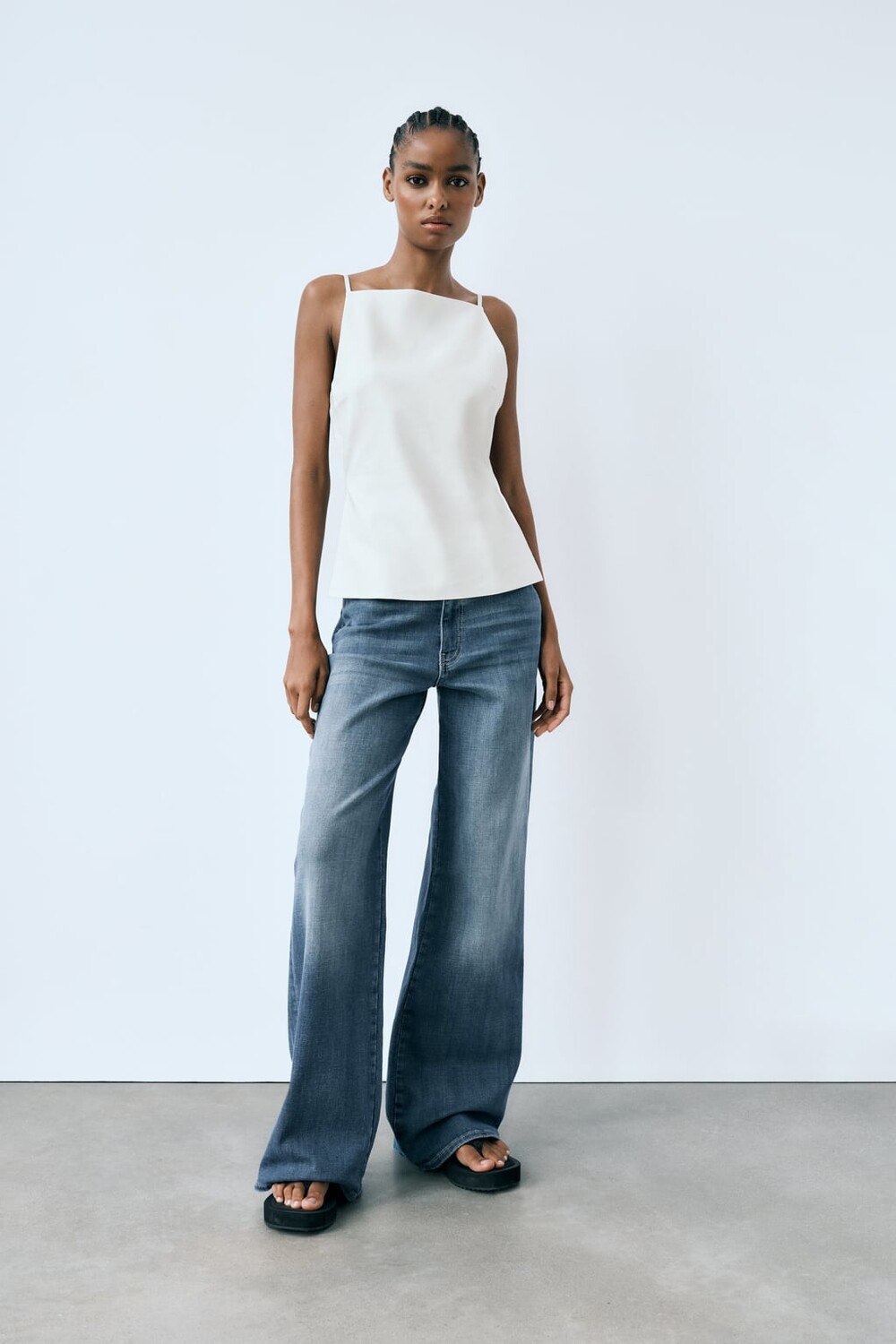 

Топ с открытой спиной ZARA, экру