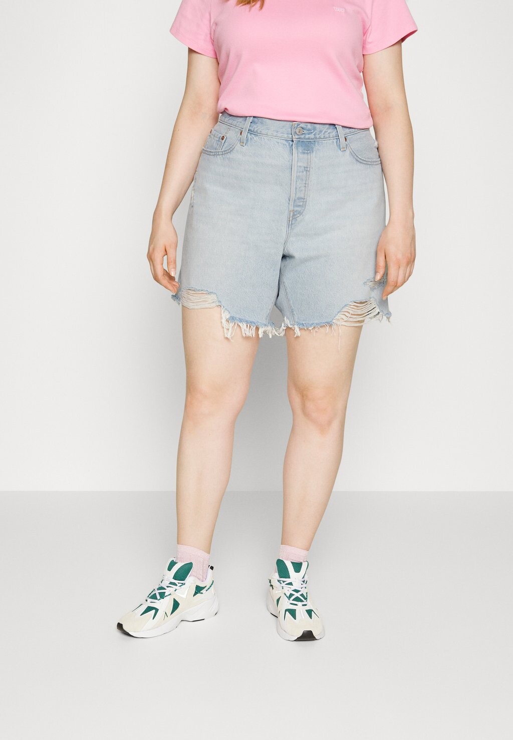 

Джинсовые шорты Levi's Plus 501 '90S, светло-синий, уничтоженный