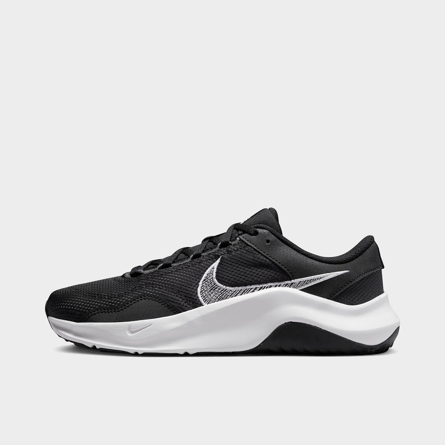 

Женские кроссовки Nike Legend Essential 3 Next Nature, черный