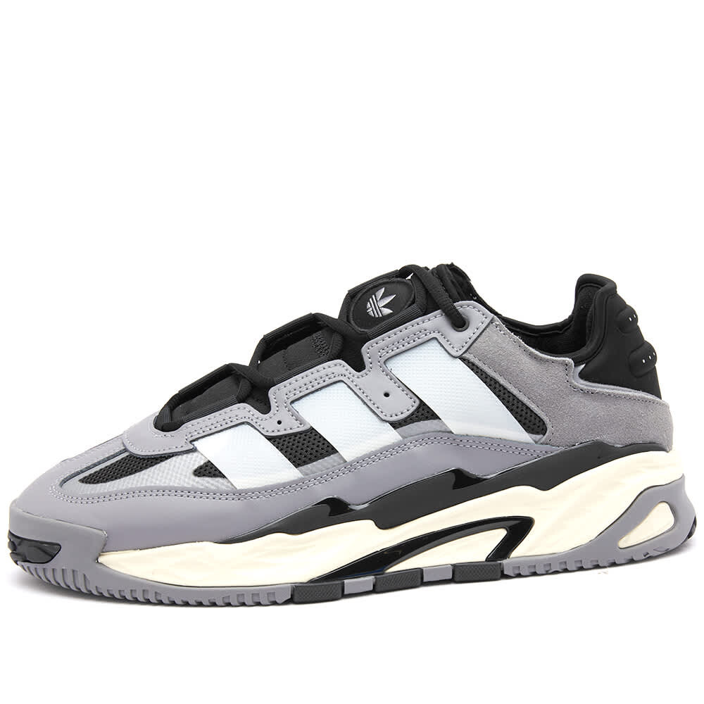 

Кроссовки Adidas Niteball