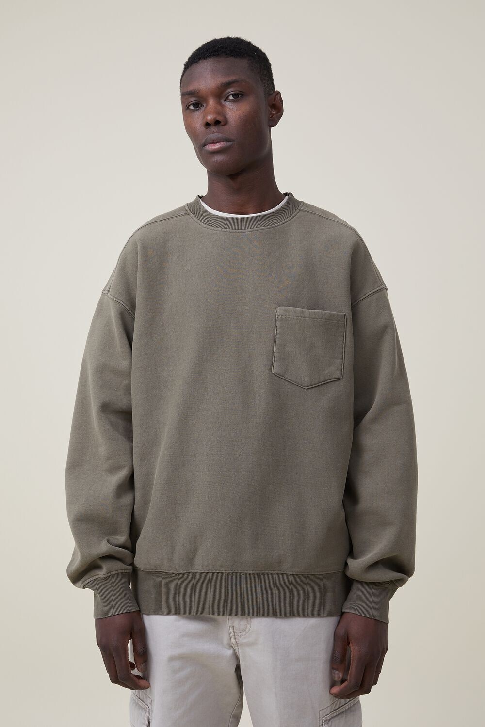 

Объемный свитер с круглым вырезом Cotton On