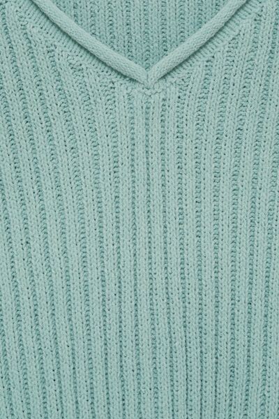 

Свитер в рубчик с V-образным вырезом PULL&BEAR