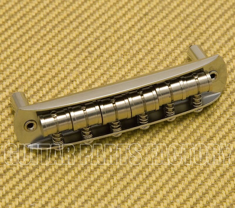 

770-9942-049 Am Pro Genuine Fender 9,5-дюймовый бридж Radius Jazzmaster Jaguar 770-9942-049 Am Pro Genuine Fender 9.5 Radius Jazzmaster/Jaguar Bridge
