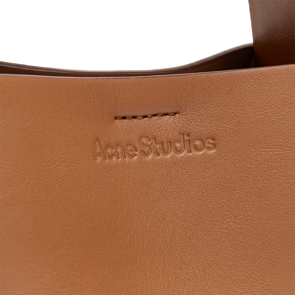 Сумка Acne Studios Musubi Micro Bag ресейл сумка acne studios musubi коричневый отличное