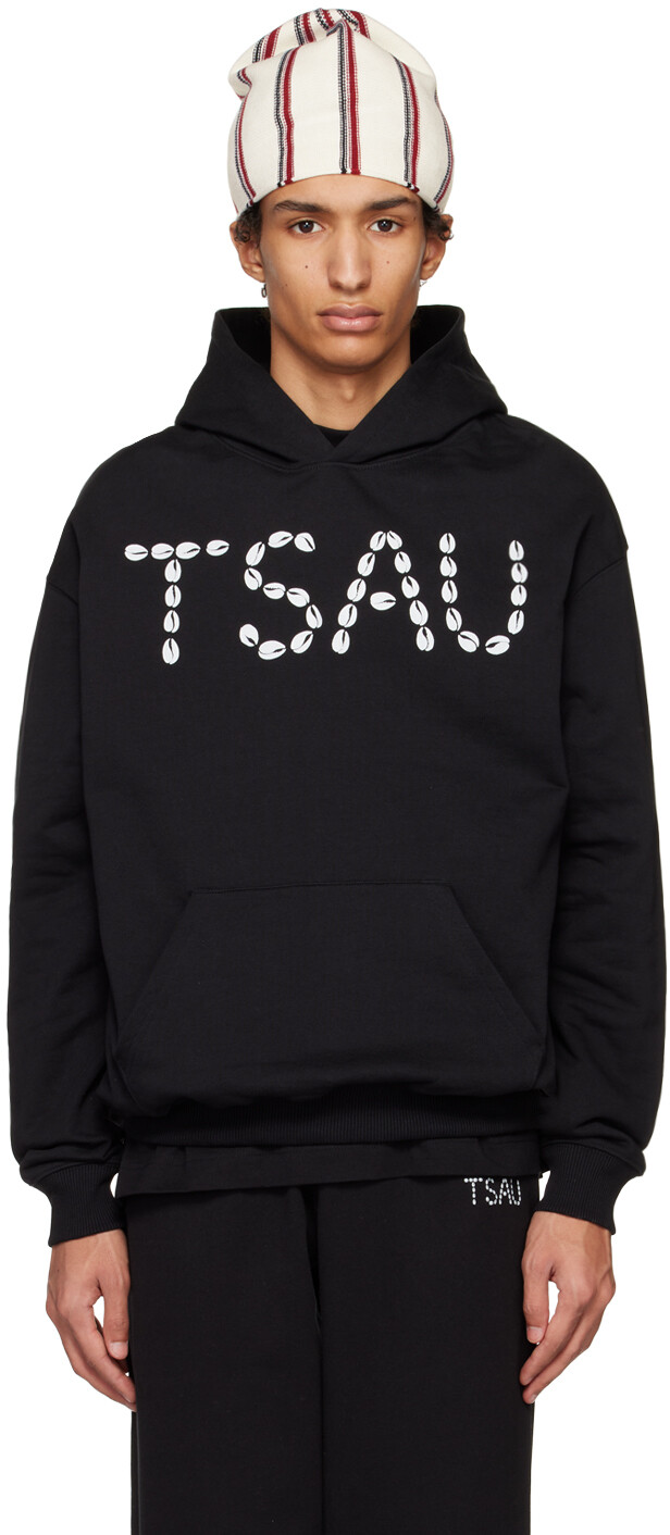 

Черный худи с принтом TSAU