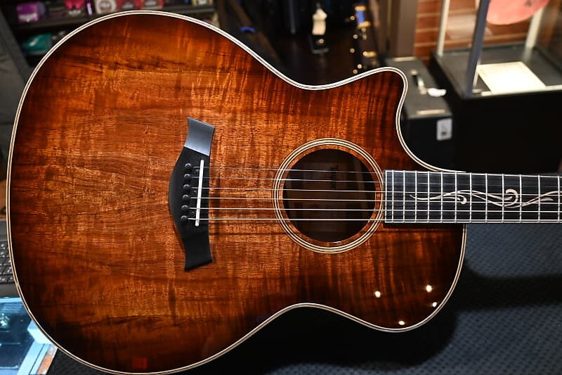 

Taylor K24ce Левша Shaded Edge Burst # 2162