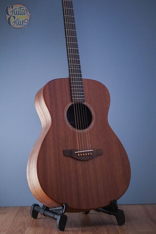

Yamaha Storia II Натуральное красное дерево Storia II Natural Mahogany