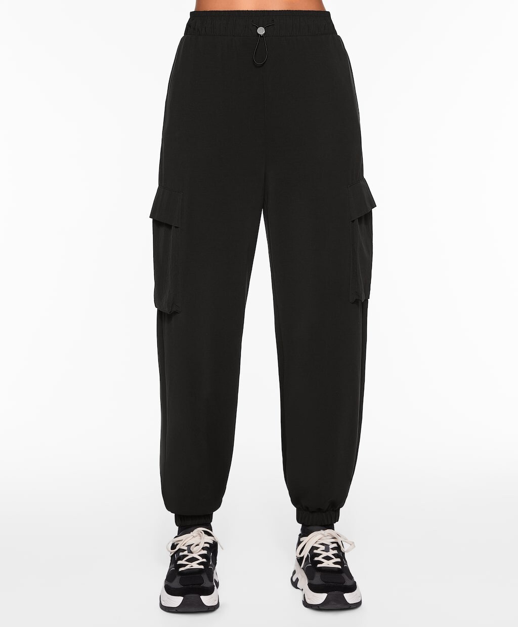 

Джоггеры Oysho Relaxed With Modal And Pockets, черный
