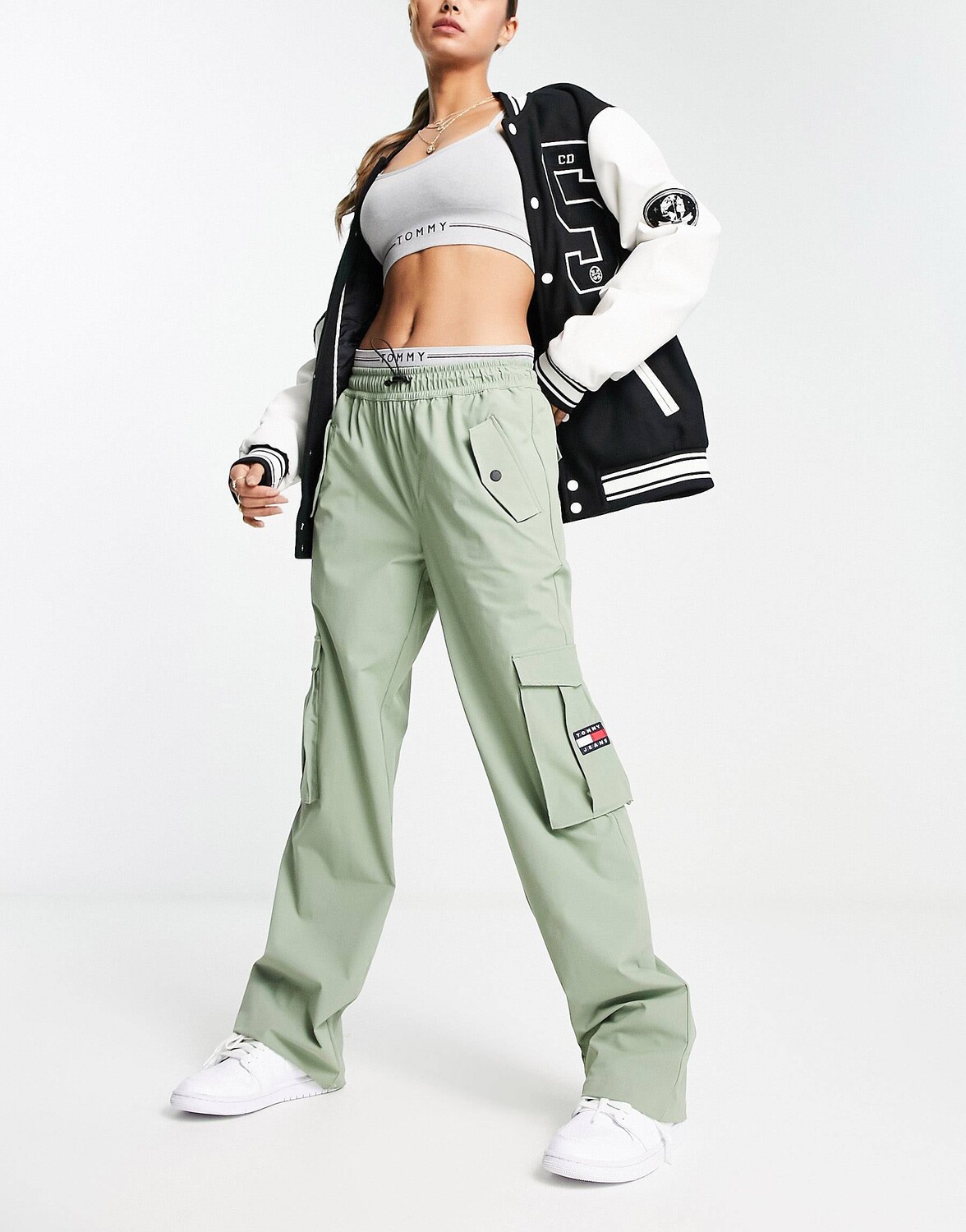 

Зеленые брюки карго с логотипом Tommy Jeans, Зеленый