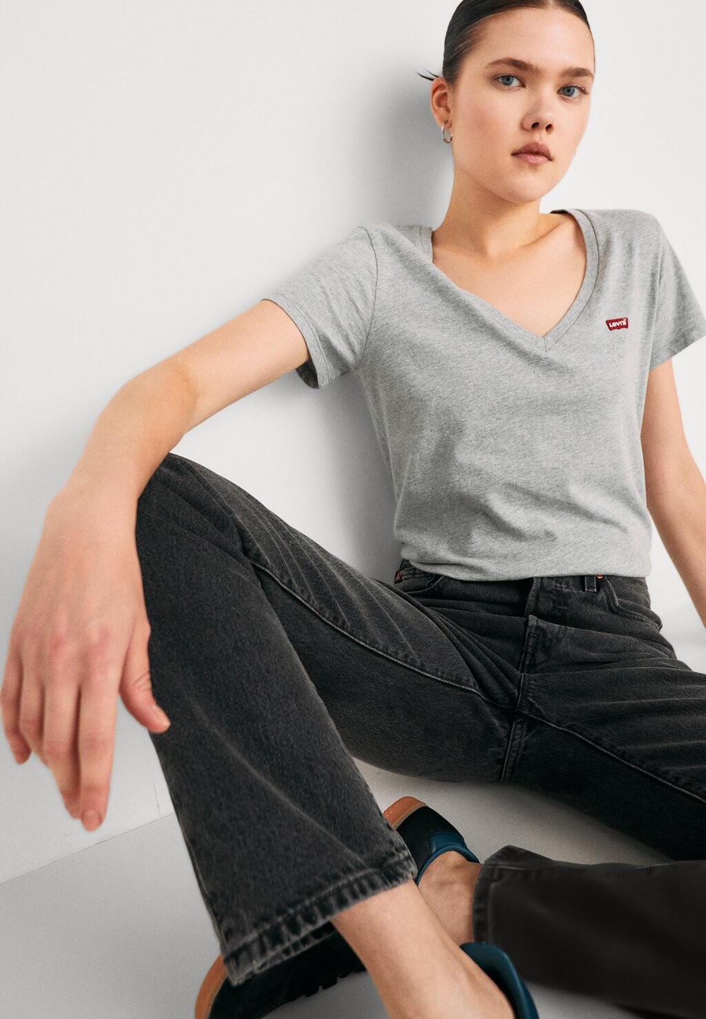 

Базовая футболка Levi's, Серый