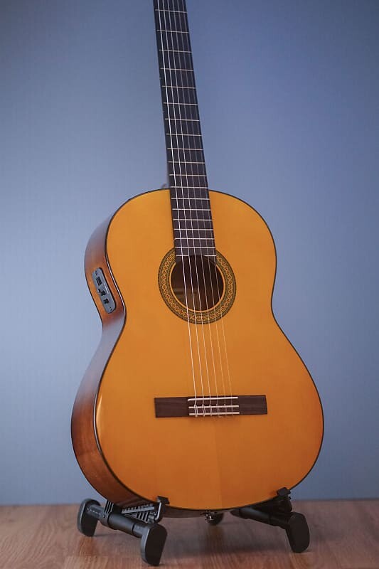 

Yamaha CGX102 Классический - Натуральный