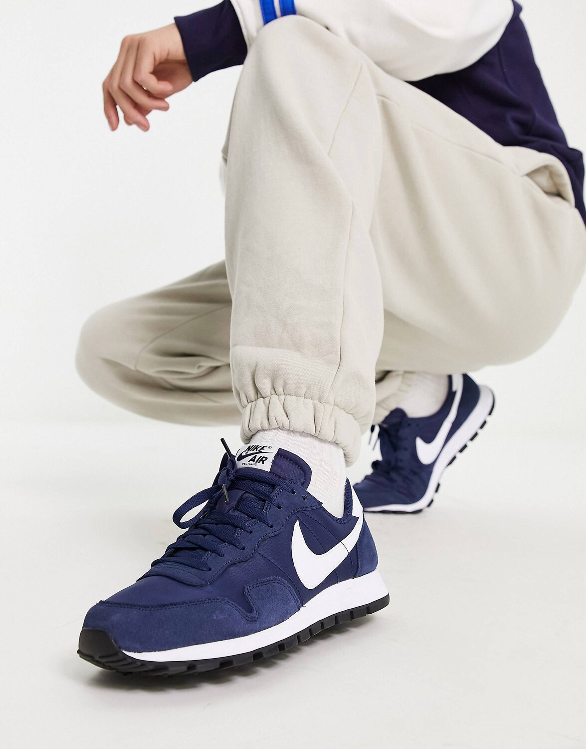 

Кроссовки Air Pegasus 83 синего цвета Nike
