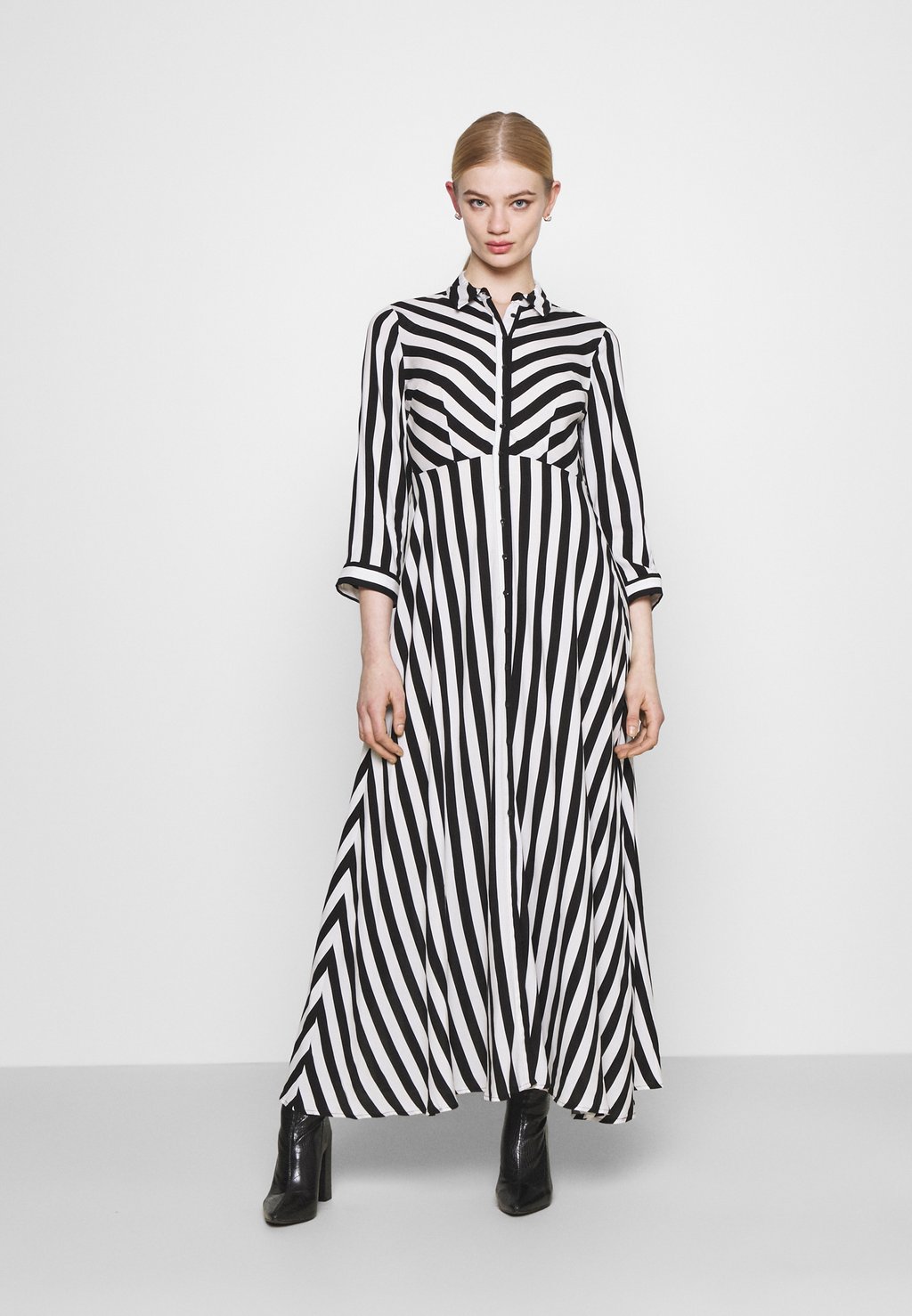 Длинное платье YAS топ с длинными рукавами nmmalina stripe top noisy may цвет black stripes white stripes