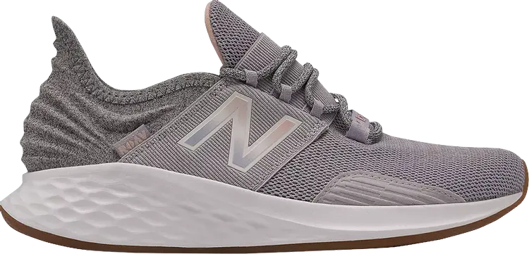 

Кроссовки New Balance Wmns Fresh Foam Roav Wide 'Tee Shirt - Whisper Grey', серый
