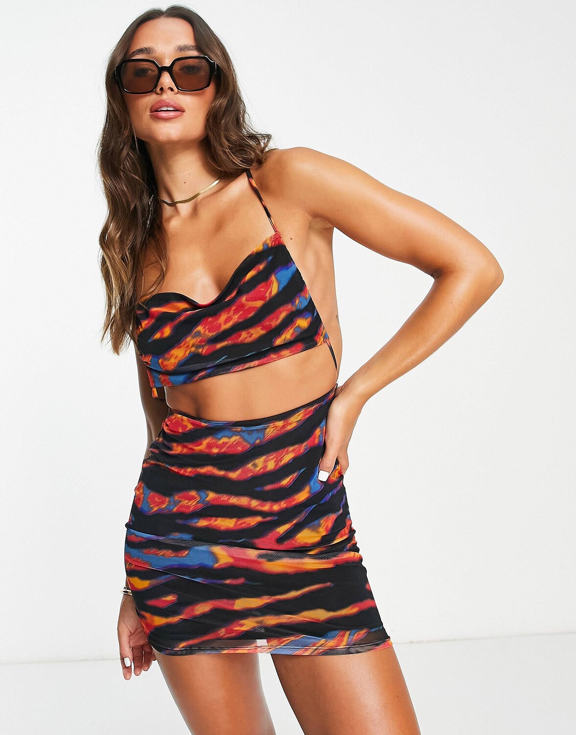 

Сине-оранжевое платье мини с вырезами на бретельках ASOS DESIGN, Оранжевый