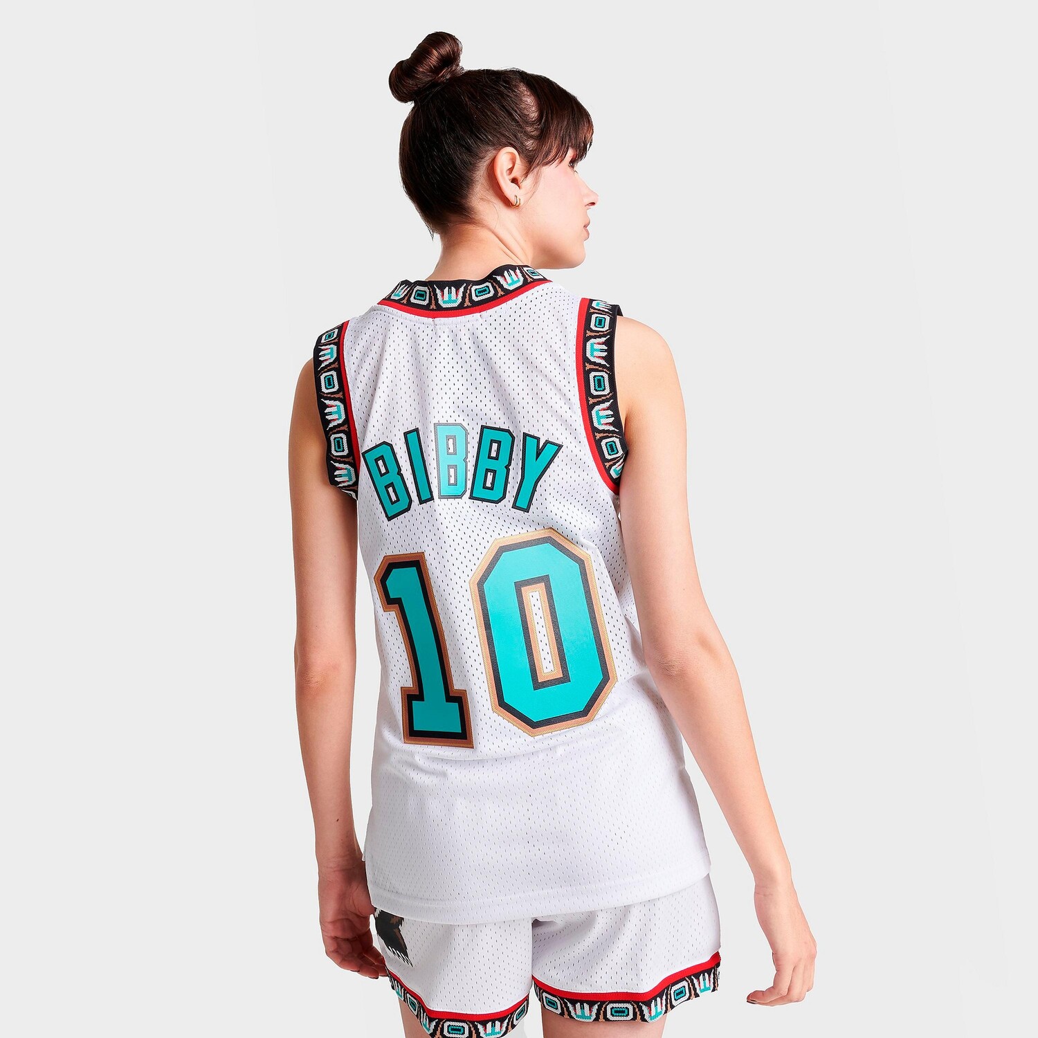 

Женское баскетбольное джерси Mitchell & Ness Vancouver Grizzlies NBA Mike Bibby, белый