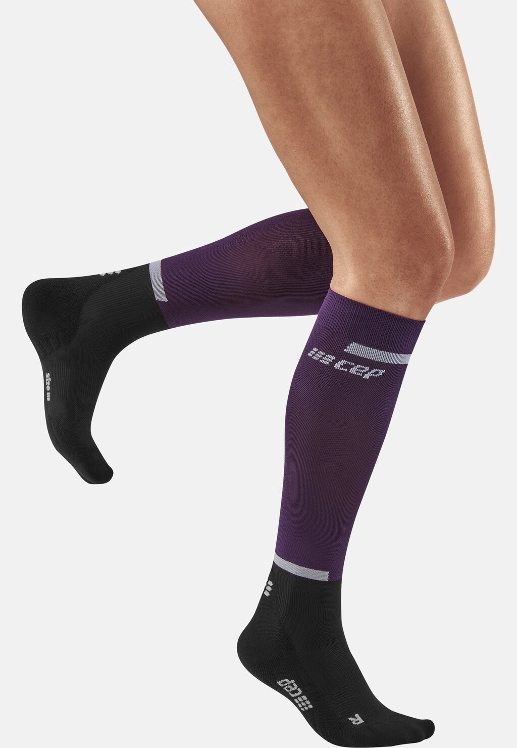 

Гольфы COMPRESSION THE RUN CEP, цвет violet black