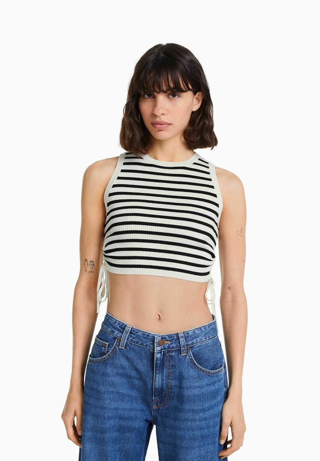 

Топ Bershka, бежевый