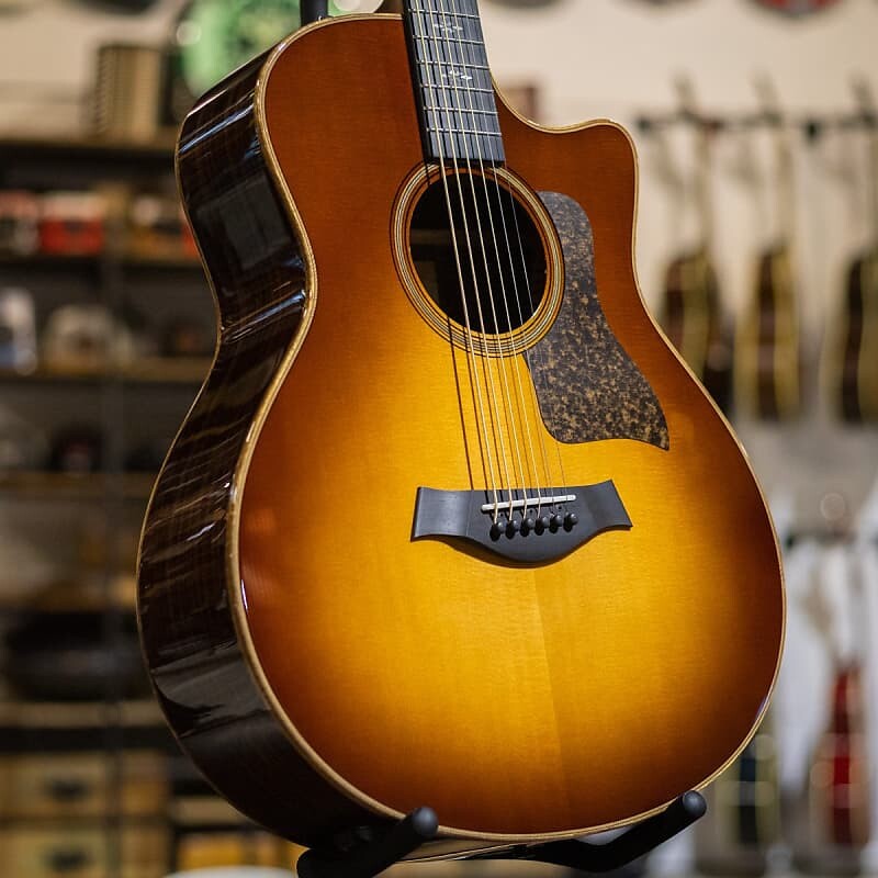 

Taylor 716ce Baritone-6 Grand Symphony Acoustic/Electric - Western Sunburst