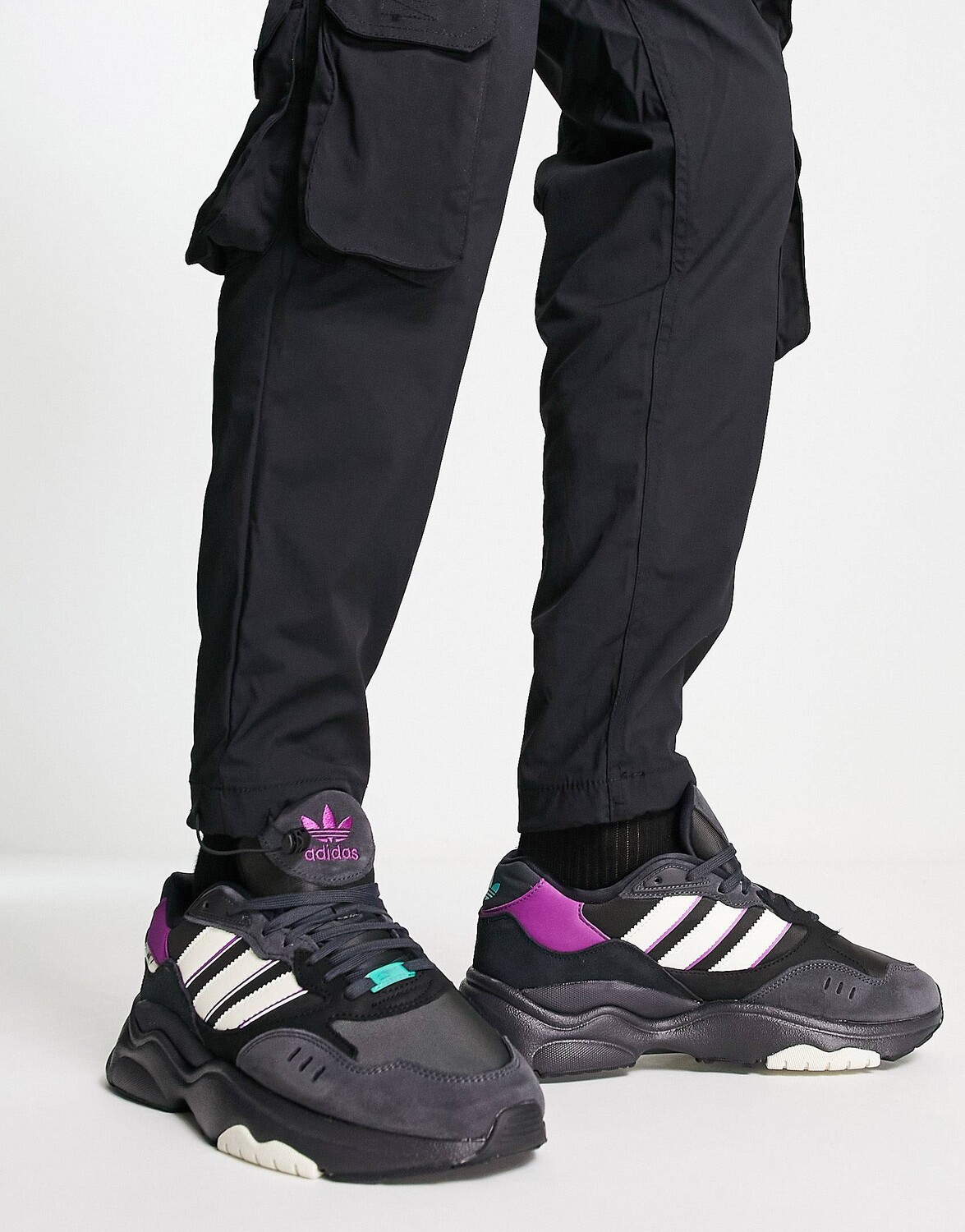 

Черные кроссовки adidas Originals Retropy F90