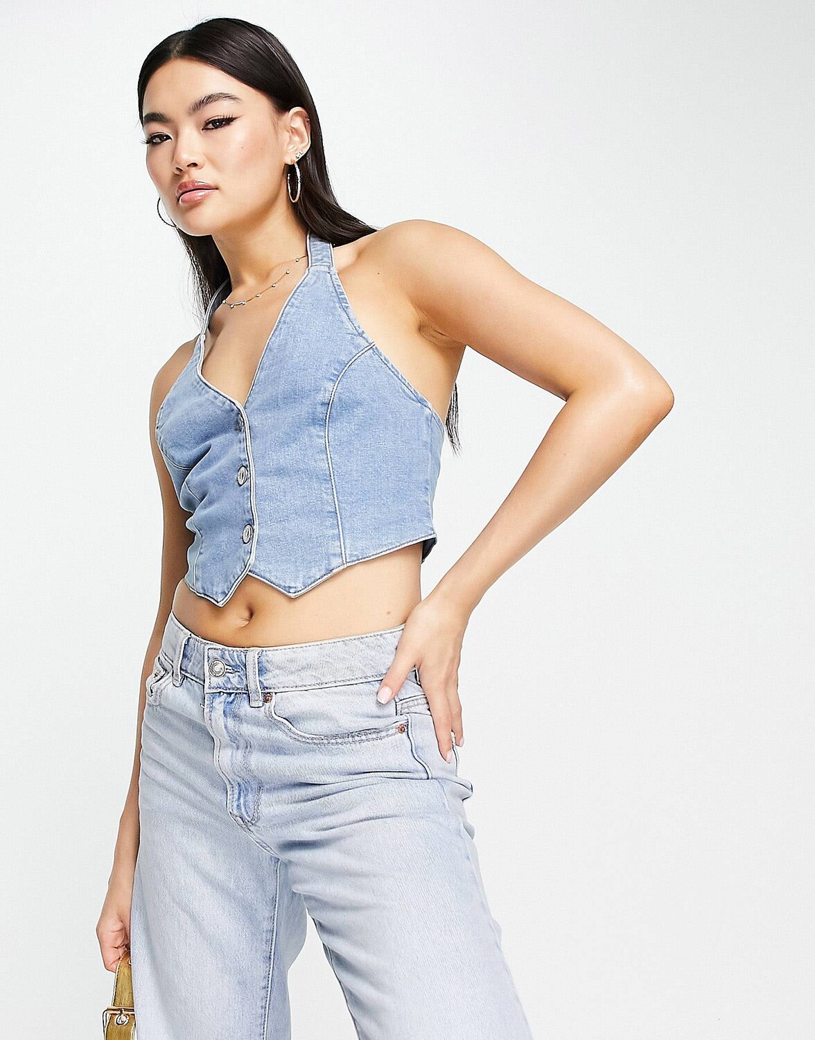 

Светлая джинсовая жилетка ASOS DESIGN