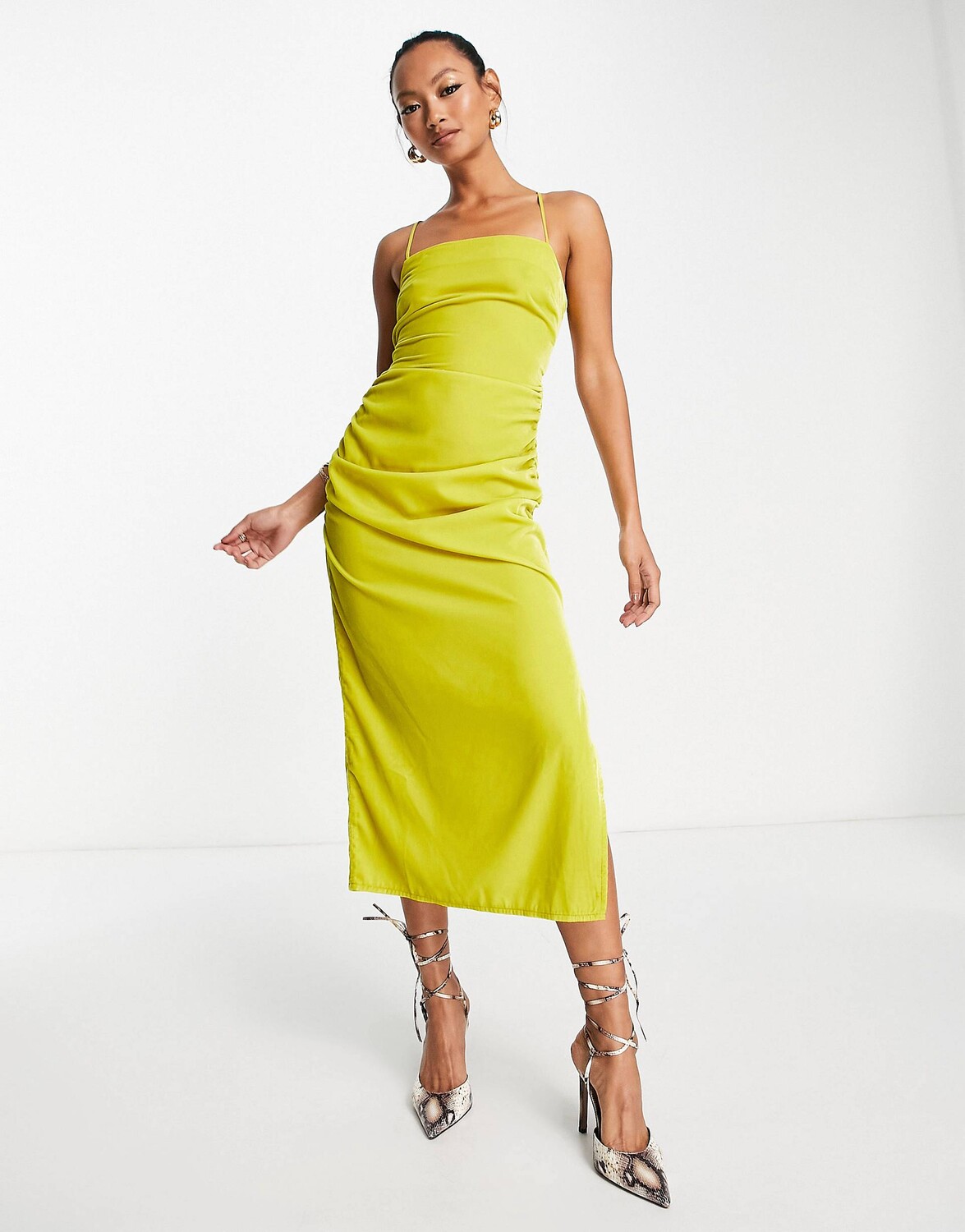 

Горчичное бархатное платье миди со шнуровкой сзади ASOS DESIGN, Желтый