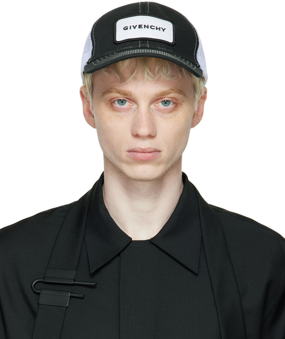 

Черно-белая кепка дальнобойщика Givenchy