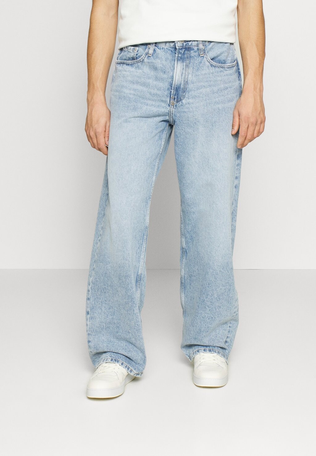 

Джинсы свободного кроя Calvin Klein Jeans