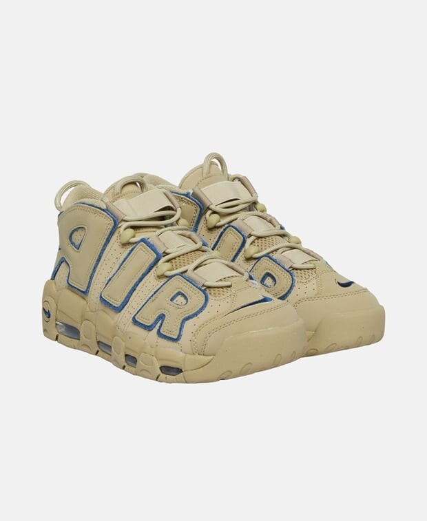 

Массивные кроссовки Nike, естественный