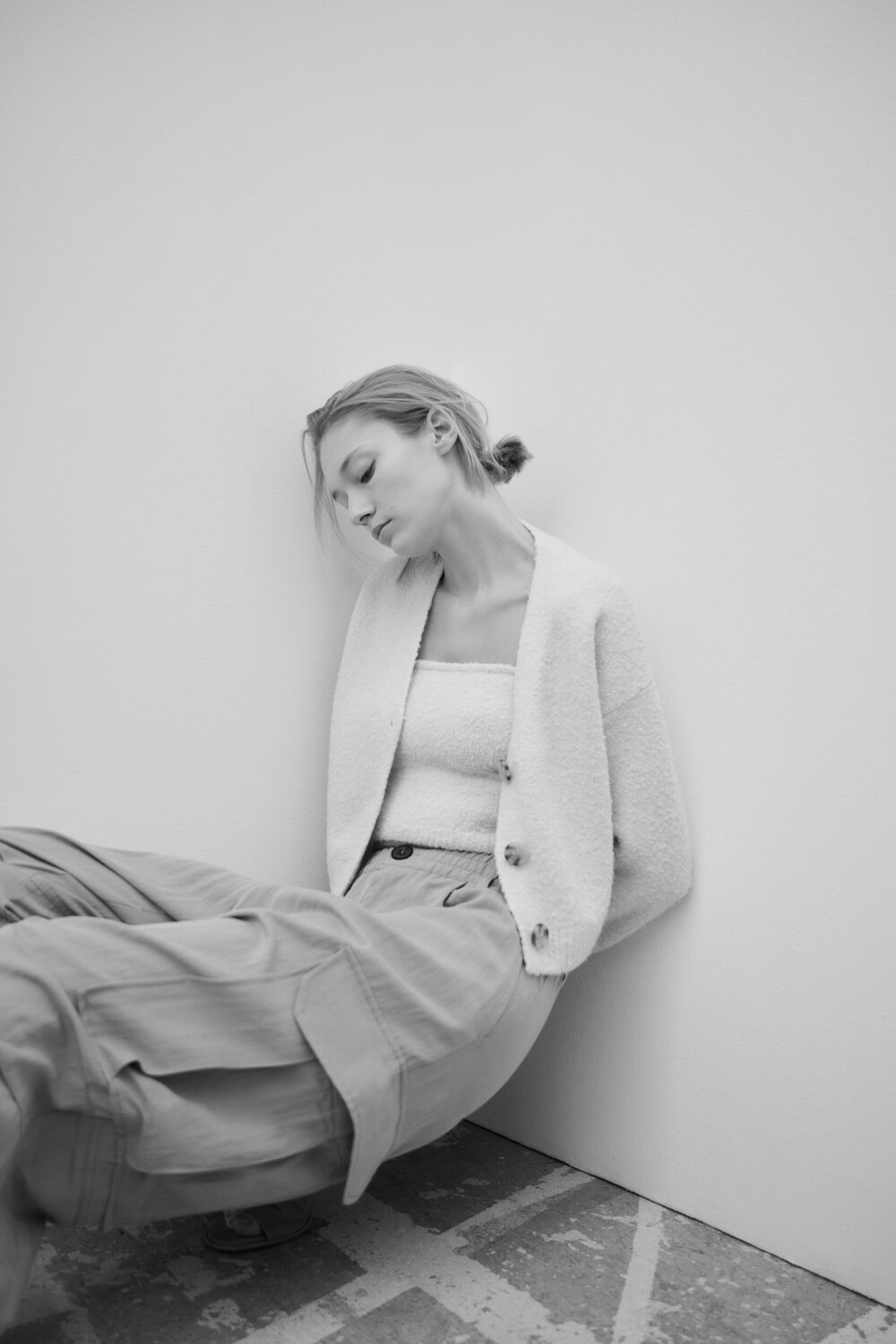 

Трикотажный укороченный топ ZARA, экру