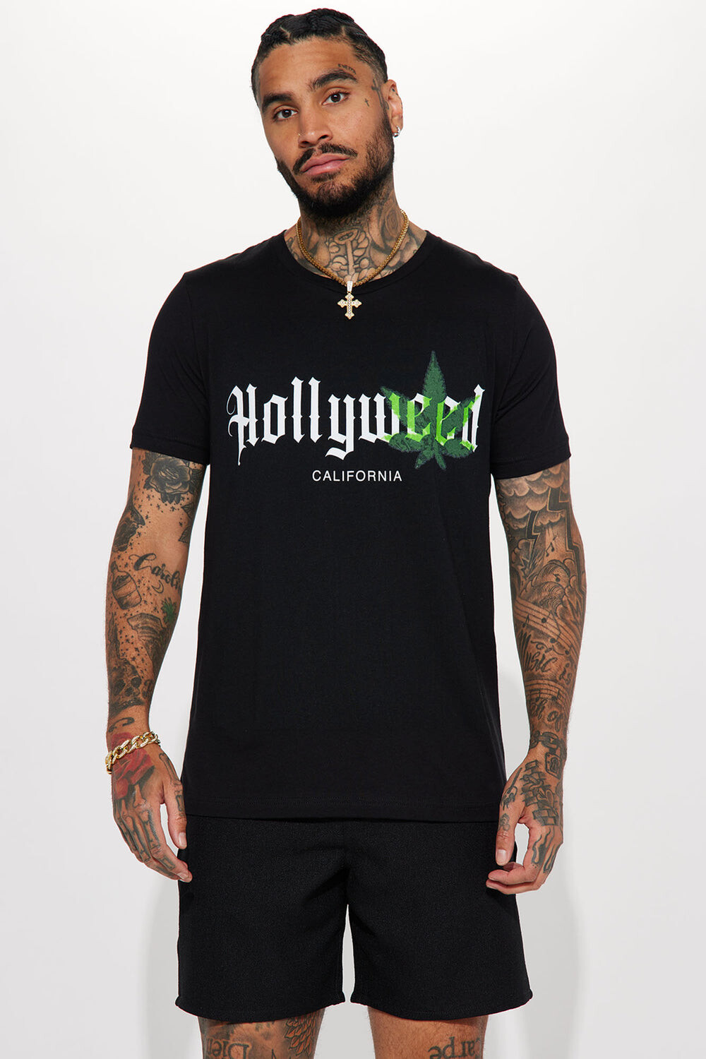 

Футболка Fashion Nova FNP1170WEED, черный