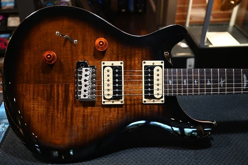

PRS SE Custom 24 Lefty Black Gold Sunburst #2856