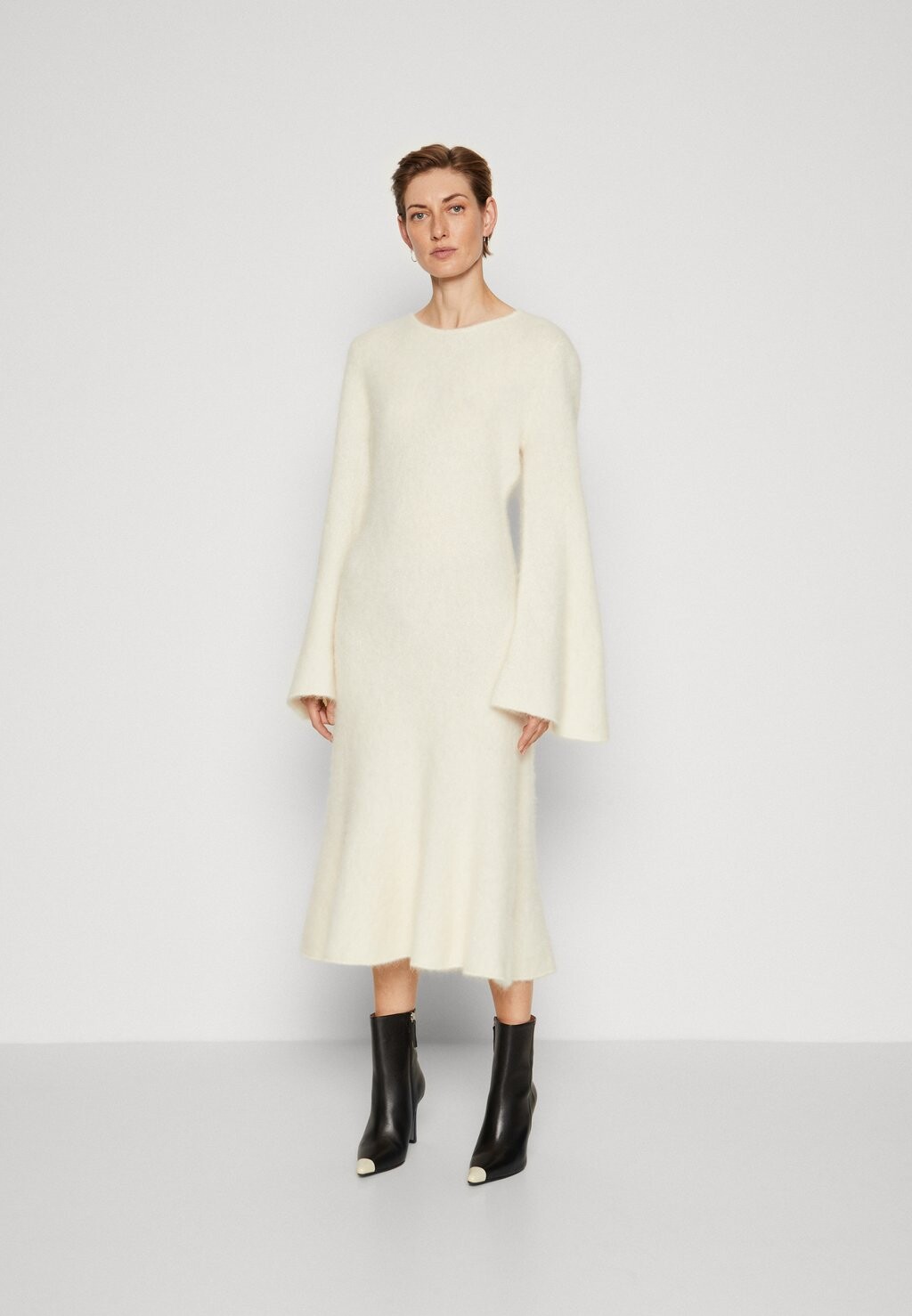 

Платье из джерси ELORA OPEN BACK DRESS By Malina, крем