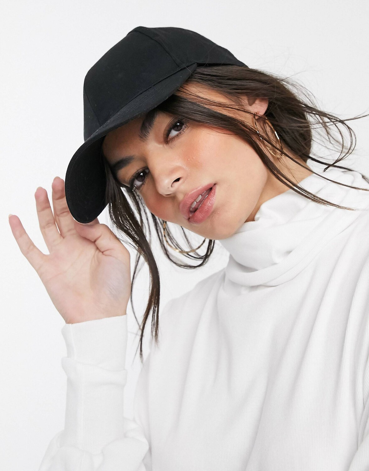 

Черная однотонная бейсболка ASOS DESIGN