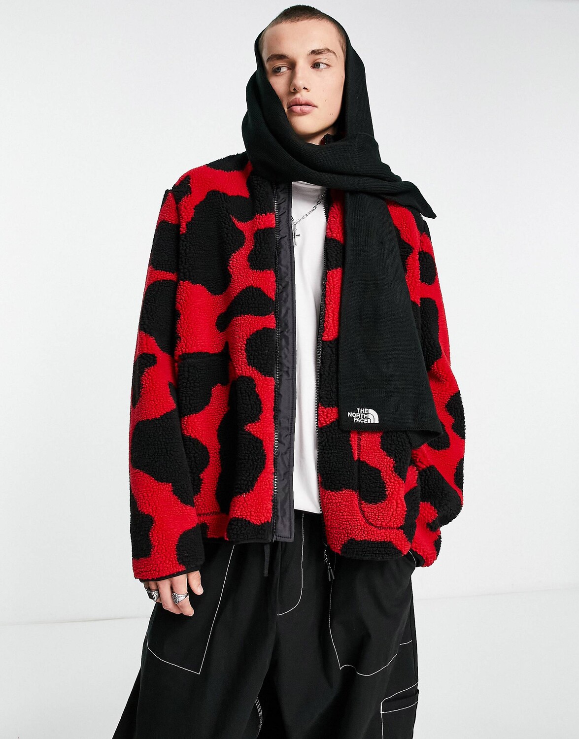 

Красная куртка-походка ASOS DESIGN с коровьим принтом, Красный