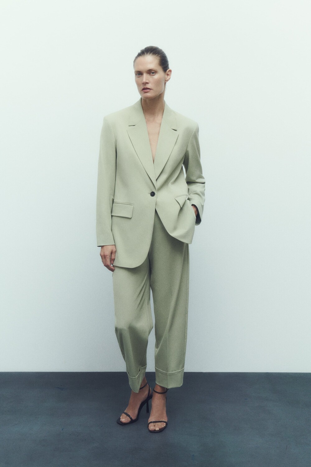 

Прямой блейзер Zara, светло-зеленый
