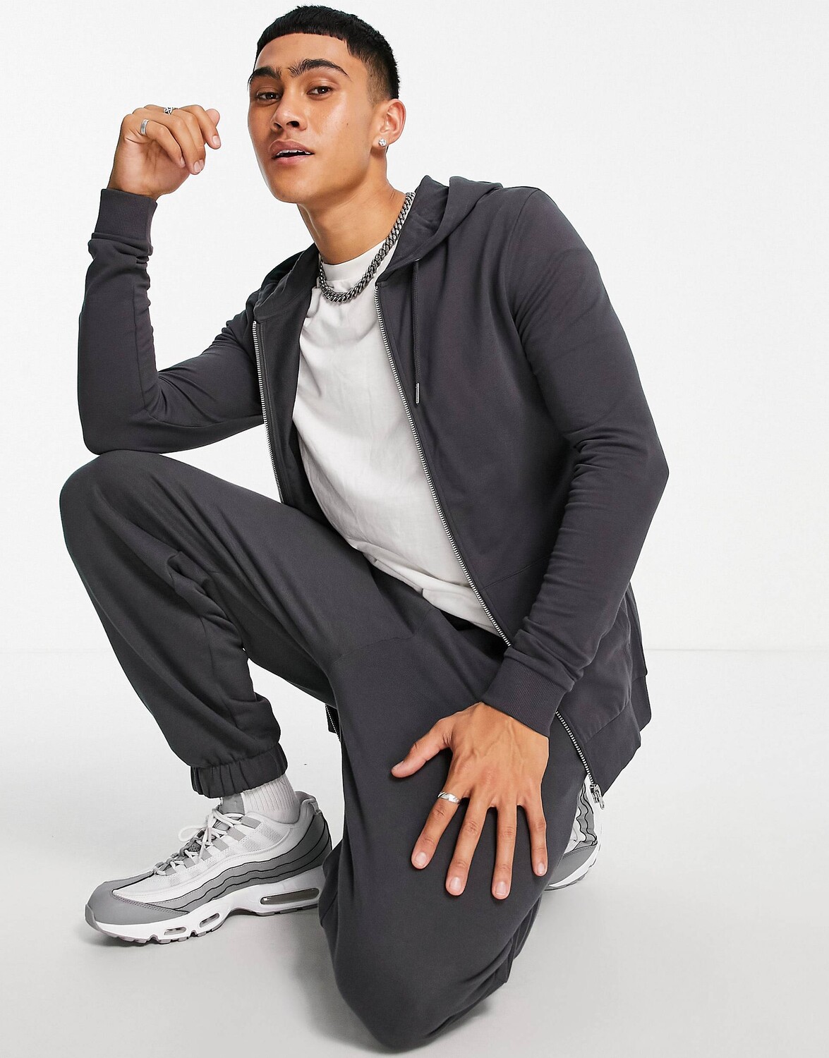 

Черная толстовка с капюшоном на молнии ASOS DESIGN - GREY