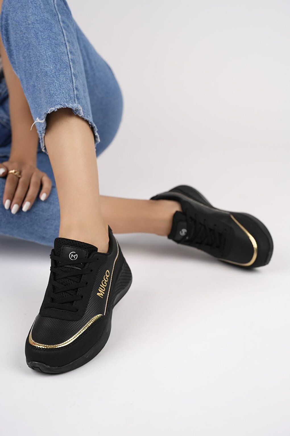 Женские ортопедические повседневные стильные удобные кроссовки на шнуровке Happy, спортивная обувь Muggo, черное золото
