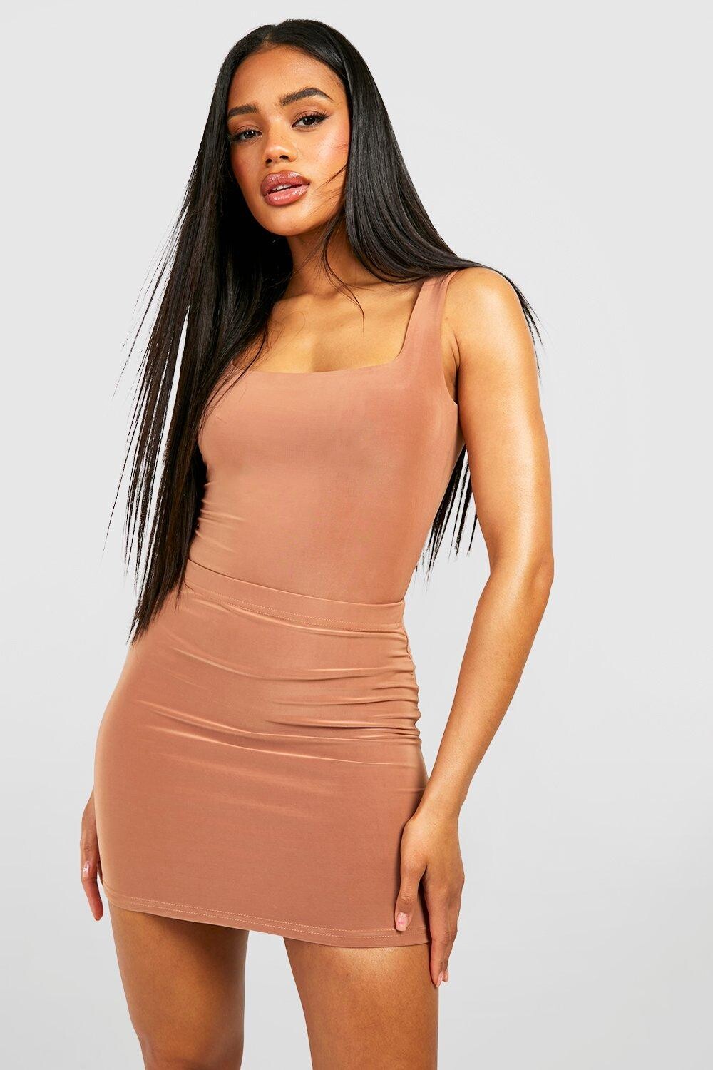 

Двухслойное боди с квадратным вырезом и ремешками Boohoo, мокка