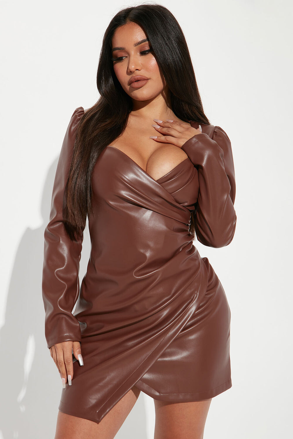 

Мини платье Fashion Nova FE22G664, коричневый