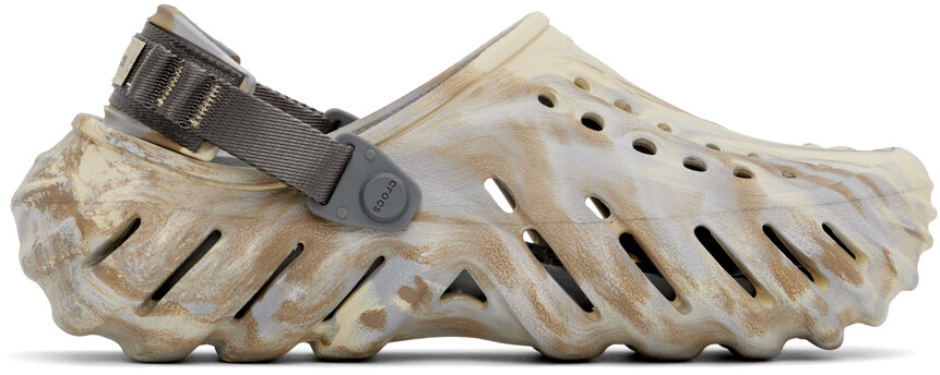 

Бежевые сабо Echo Marble Crocs