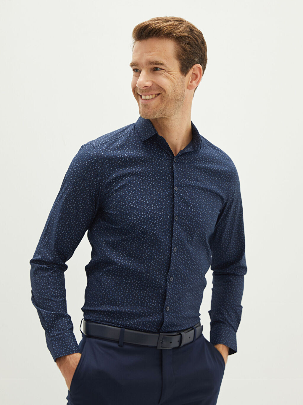 

Поплиновая мужская рубашка Extra Slim Fit с длинным рукавом LCWAIKIKI Formal