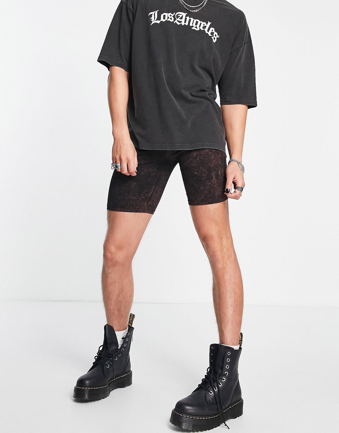 

Коричневые короткие леггинсы ASOS DESIGN